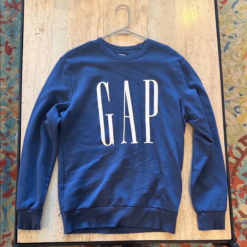 GAP Men's logo Crewneck sweatshirt Sweater in Blue medium worn once like new EUC